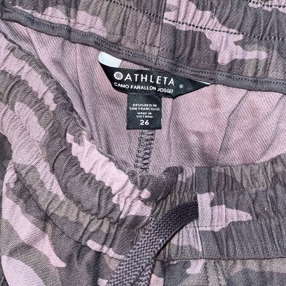 ATHLETA Camo Farallon Jogger Pants NWT! Sz 26 - Picture 4 of 9